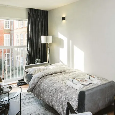 Canary Wharf 2-bed Luxury Haven *