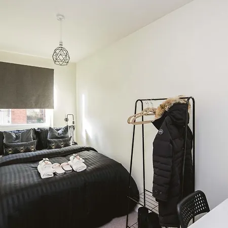 Canary Wharf 2-bed Luxury Haven * London