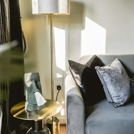 Canary Wharf 2-bed Luxury Haven Apartment *