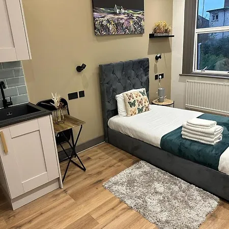 Burnt Oak Stays Guest house Edgware