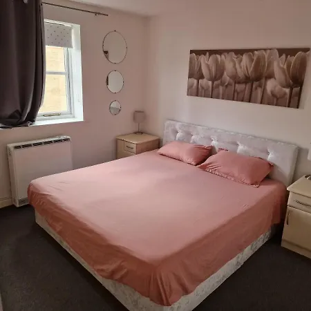 Family 2 Bedrooms Flat *
