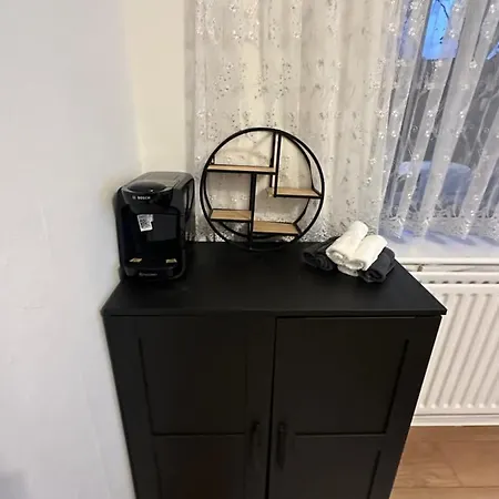 Homestay Spacious Private In The Heart Of Dalston, Hackney