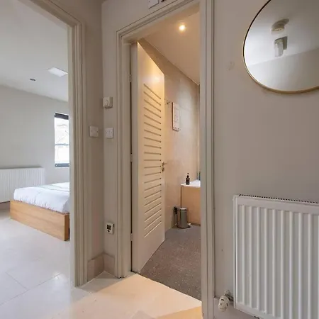 Apartment Elegant 1-br Retreat In Centre