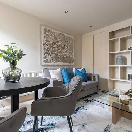 Elegant 1-br Retreat In Centre Ilford