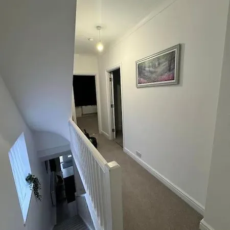 Modern 5 Bed Near Excel -big Ben Semesterbostad London