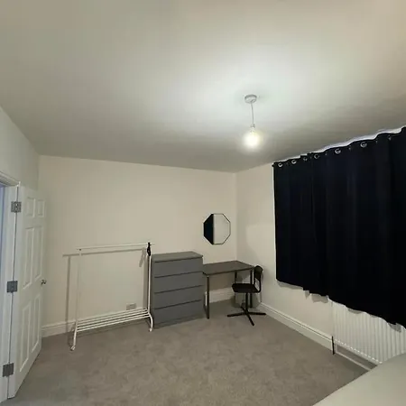 Modern 5 Bed Near Excel -big Ben London