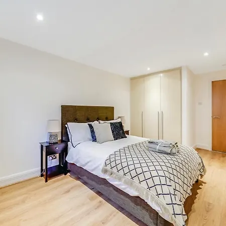 Prime Flat At Marylebone Apartment