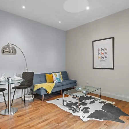 Notting Hill: Stylish 1br With Terrace -