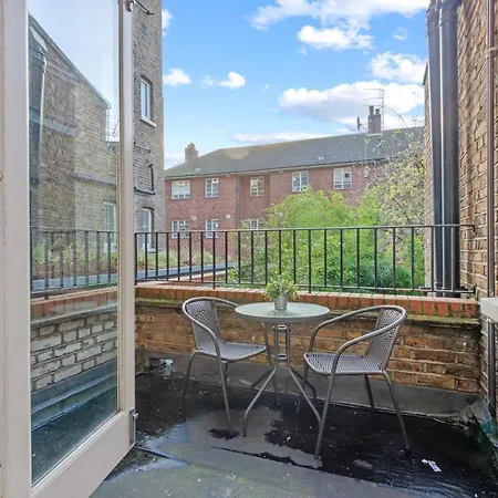Notting Hill: Stylish 1br With Terrace - * Londra