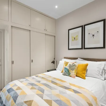 Notting Hill: Stylish 1br With Terrace - Apartment London