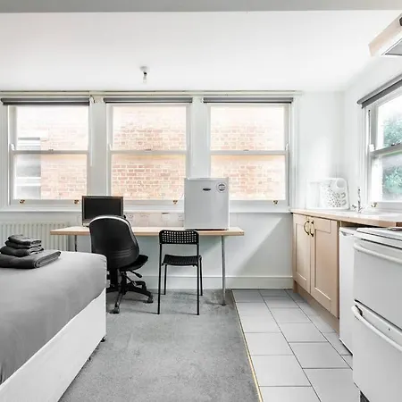 Finchley Road 13 Apartment *