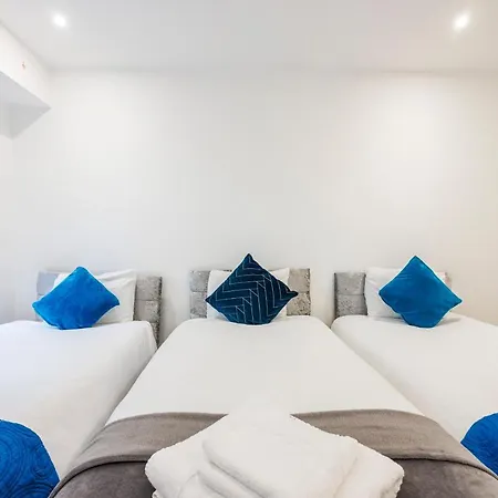 2&3 Bedrooms Near Excel - Modern Spacious For Larger Groups Apartment