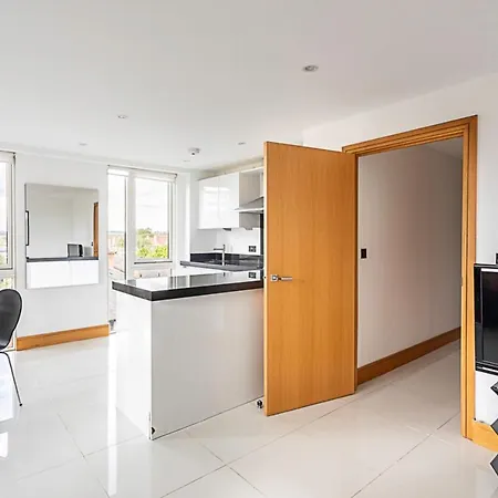 Apartment Convenient Euston London Apartment *