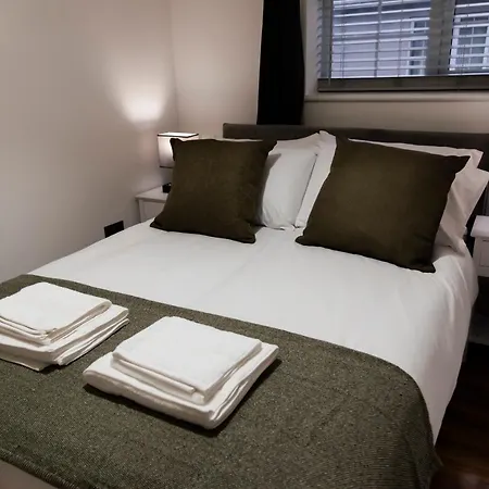 Extended I Contractors I Free Parking Apartment *