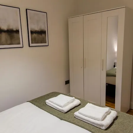 Apartment Extended I Contractors I Free Parking