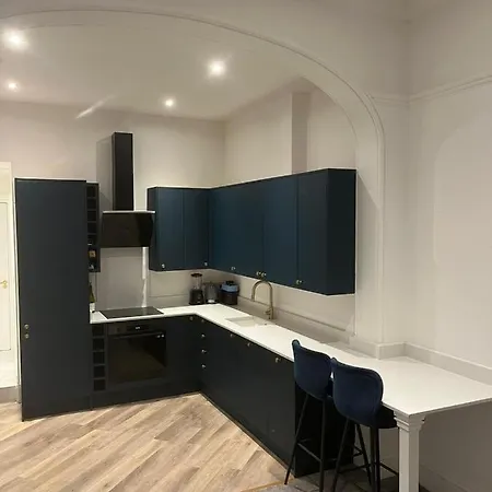 London, South Kensington Apartment London