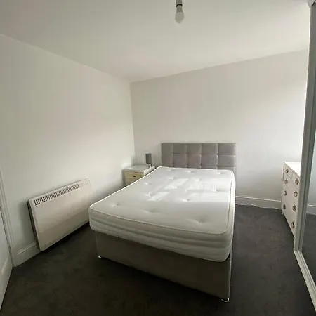 Apartment Remarkable 1-bed In Putney Village