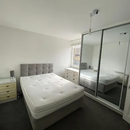 Apartment Remarkable 1-bed In Putney Village London