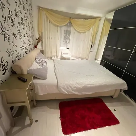 Entire 6 Bedroom House In London Free Parking Apartment Ilford