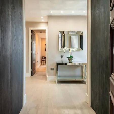 Hampstead Luxury Flat-hosted By Sweetstay * London