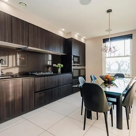 Hampstead Luxury Flat-hosted By Sweetstay London