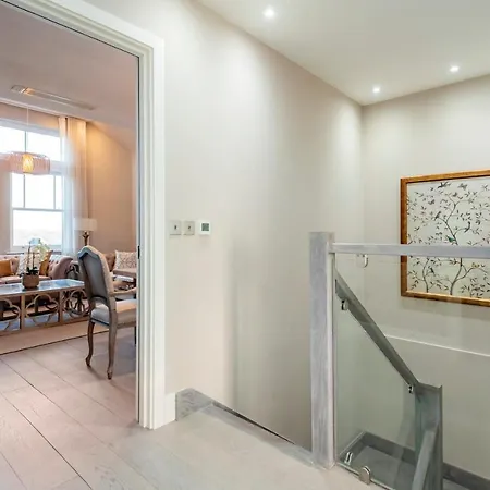 Hampstead Luxury Flat-hosted By Sweetstay * London