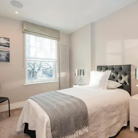 Hampstead Luxury Flat-hosted By Sweetstay * London