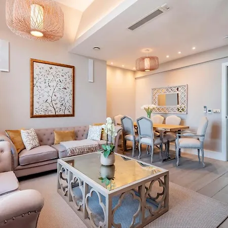 Hampstead Luxury Flat-hosted By Sweetstay Apartment