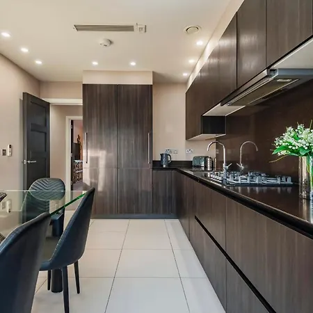 Hampstead Luxury Flat-hosted By Sweetstay *