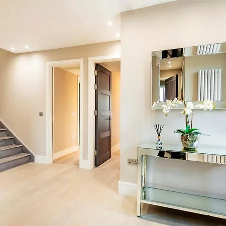 Apartment Hampstead Luxury Flat-hosted By Sweetstay *