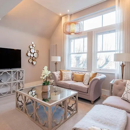 Hampstead Luxury Flat-hosted By Sweetstay * London