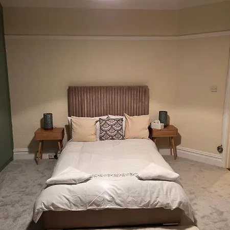 Luxury Cosy Retreat London
