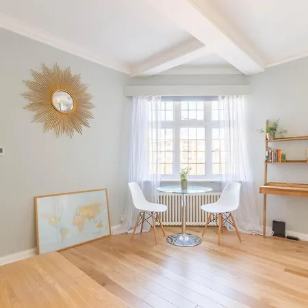 Apartment Chic 1 Bed Flat In Popular Bloomsbury