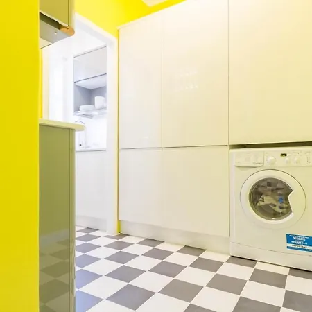 Chic 1 Bed Flat In Popular Bloomsbury London
