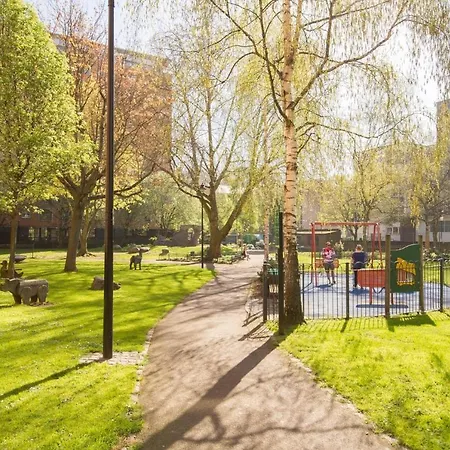 Chic 1 Bed Flat In Popular Bloomsbury