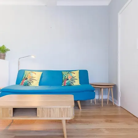 Chic 1 Bed Flat In Popular Bloomsbury Apartment *