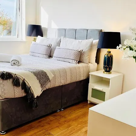 Urban Gem Apartment- Free Parking Lägenhet *