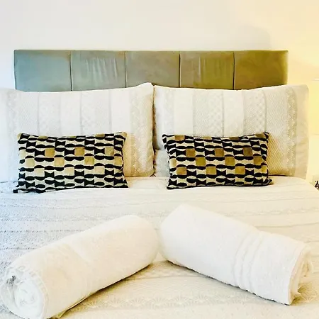 Urban Gem Apartment- Free Parking Lägenhet *