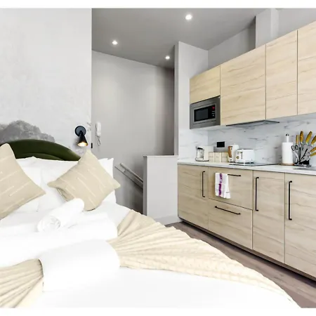 Cozy Retreat In Trendy Clapton Common London
