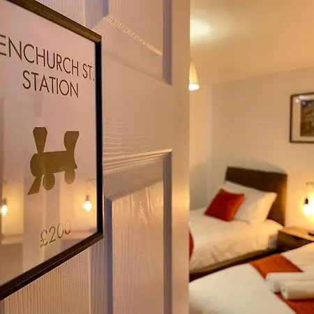 Holiday home Charming 3-bed Townhouse In Vibrant Ealing