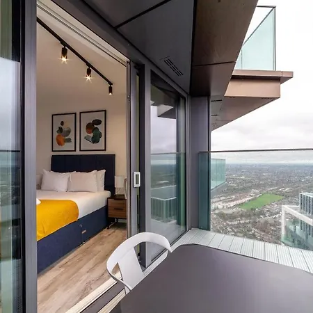 Sky-high North Acton * London