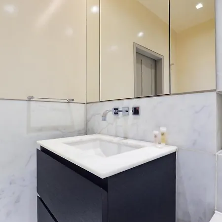 Apartment Soho Deluxe 1 Bedroom By Concept London