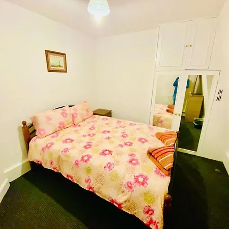 Tow Bedroom In Apartament