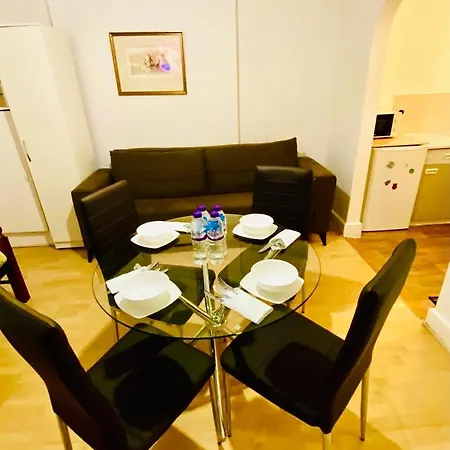 Tow Bedroom In * London