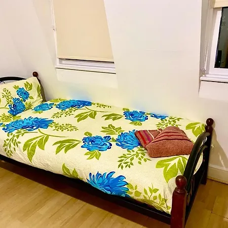 Apartment Tow Bedroom In