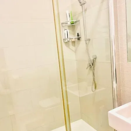 Apartment Chic In Leicester Sqaure!