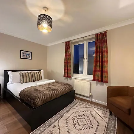 Tina Place In Tower Hill - 2 Double Beds, Max 4 People, Great Location In ロンドン