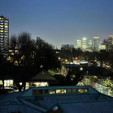 Tina Place In Tower Hill - 2 Double Beds, Max 4 People, Great Location In アパート *