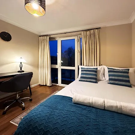 Tina Place In Tower Hill - 2 Double Beds, Max 4 People, Great Location In アパート ロンドン