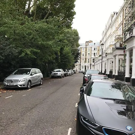 Stunning 2 Bed/2bath Flat In Heart Of Kensington Apartment London